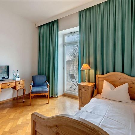 Hotel Kolbergarten Бад-Тольц Экстерьер фото